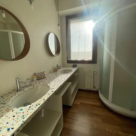Stunning Terrace With Mole View - Via Po, Ac&lift 아파트 *