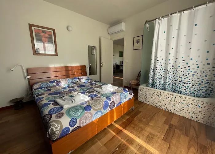 Stunning Terrace With Mole View - Via Po, Ac&lift Apartmán