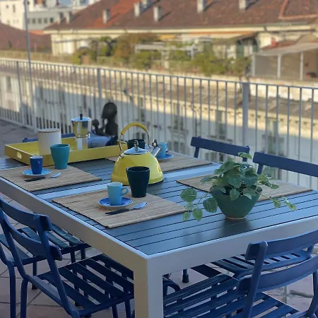 La Terrazza Sui Tetti Nel Cuore Di アパート トリノ